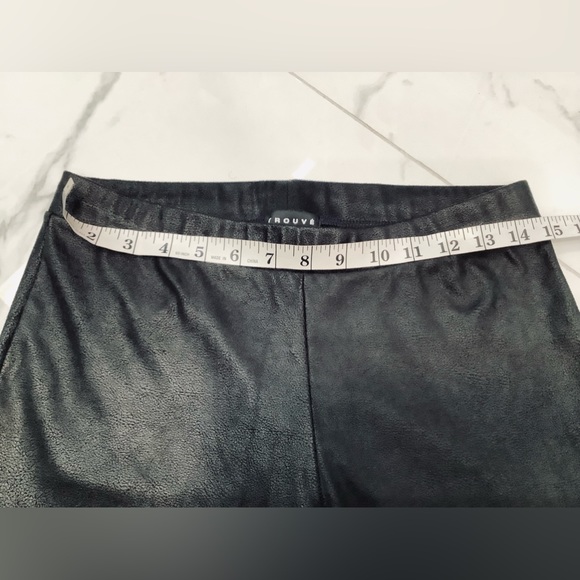 TROUVÈ leather look leggings SO DRESSY 🖤 - Picture 6 of 9